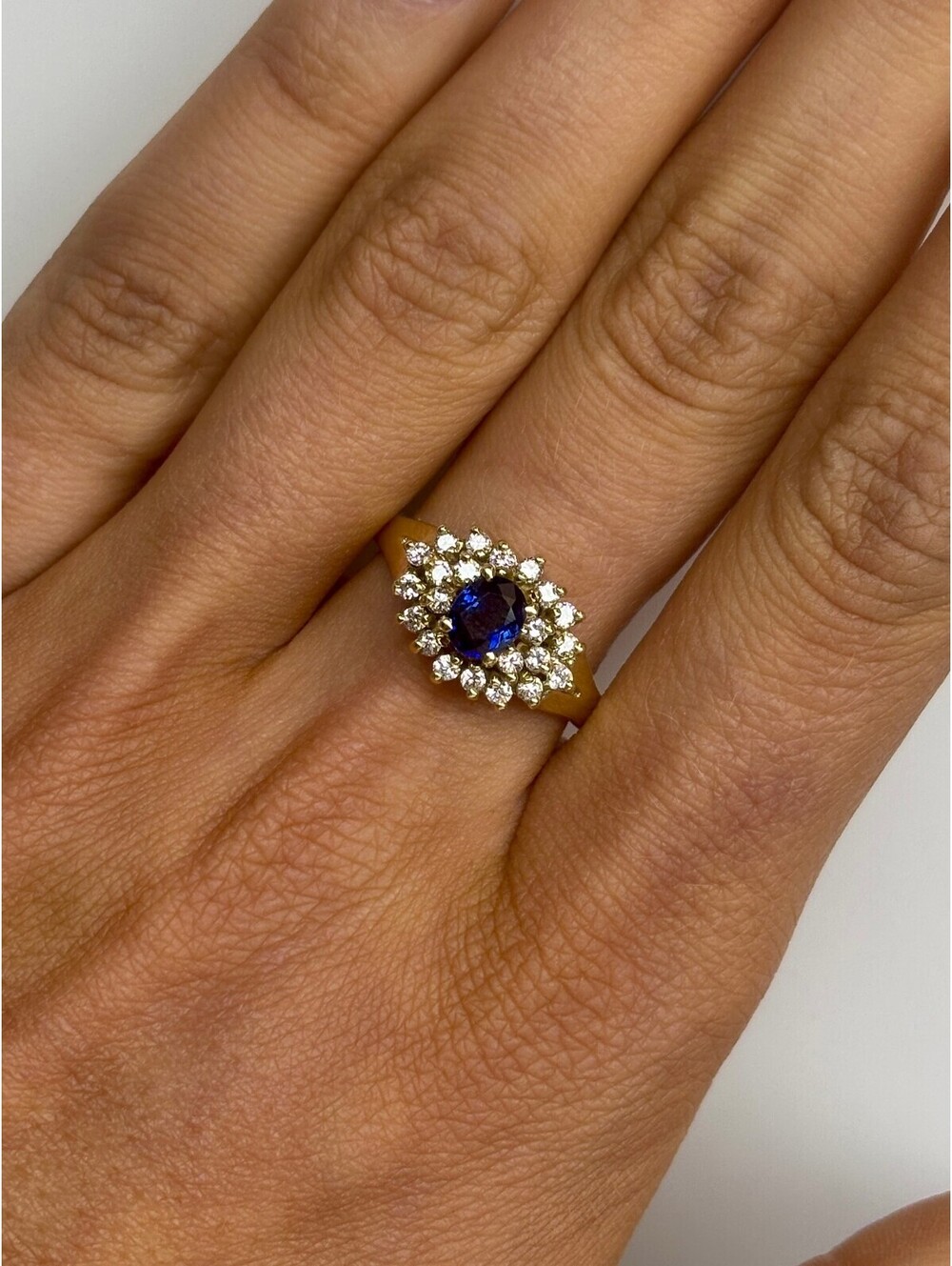 14k Yellow Gold Sapphire Ring